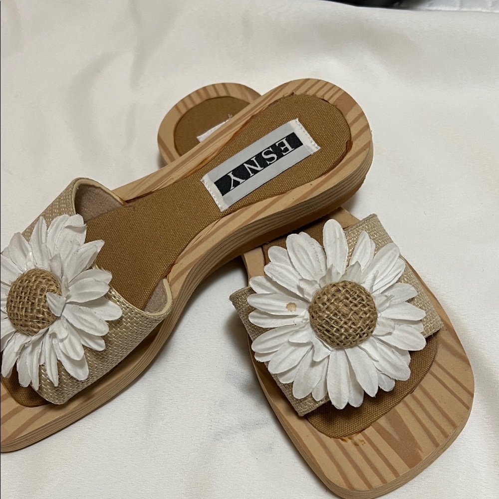 Women's Tan Floral Sandals